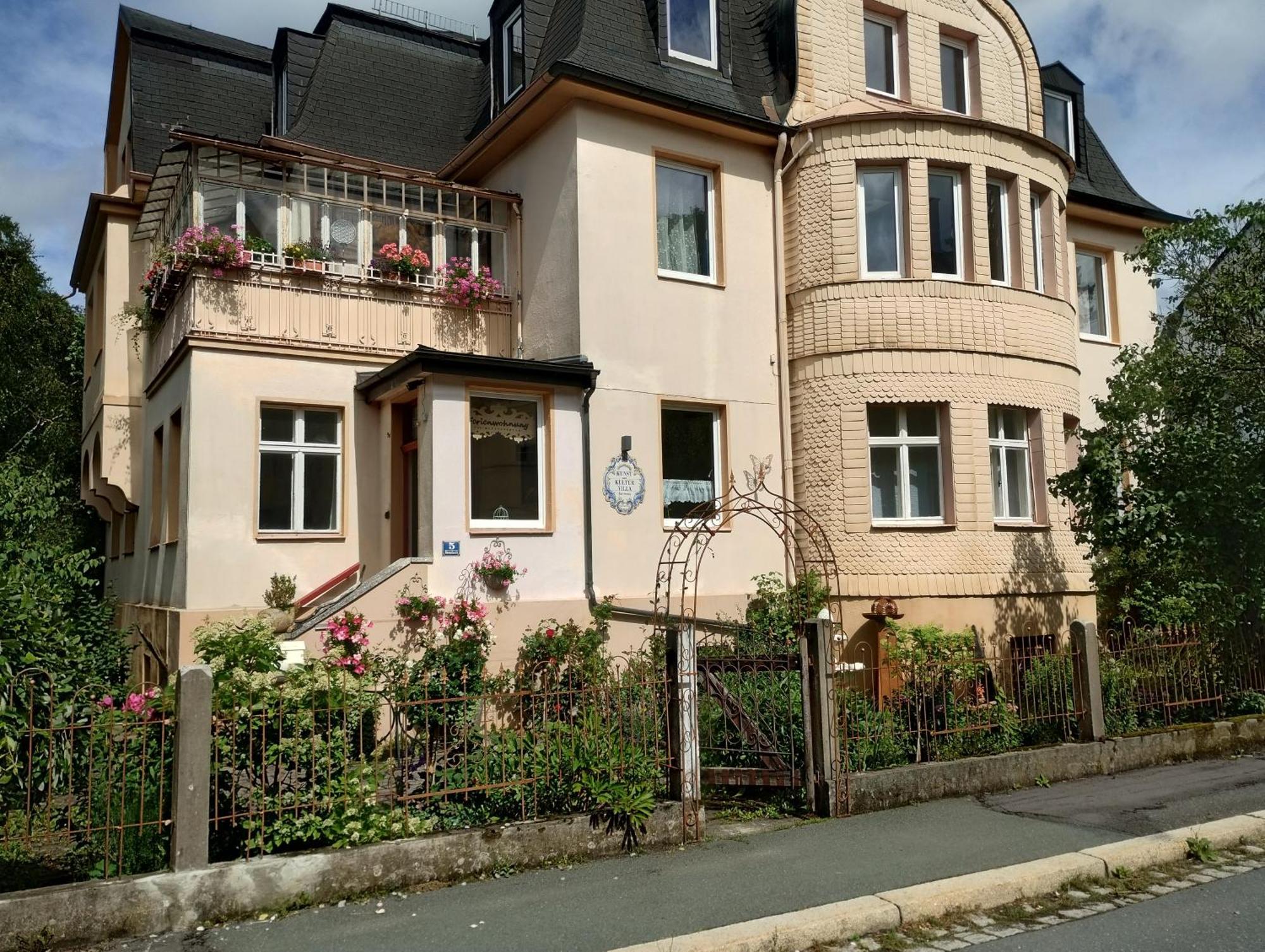 Ferienwohnung In Der Kunst Und Kultur Villa Bad Steben Ngoại thất bức ảnh